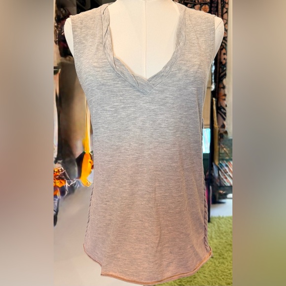 Pam & Gela Tops - Pam & Gela ombré Heather Gray to salmon V-Neck Top